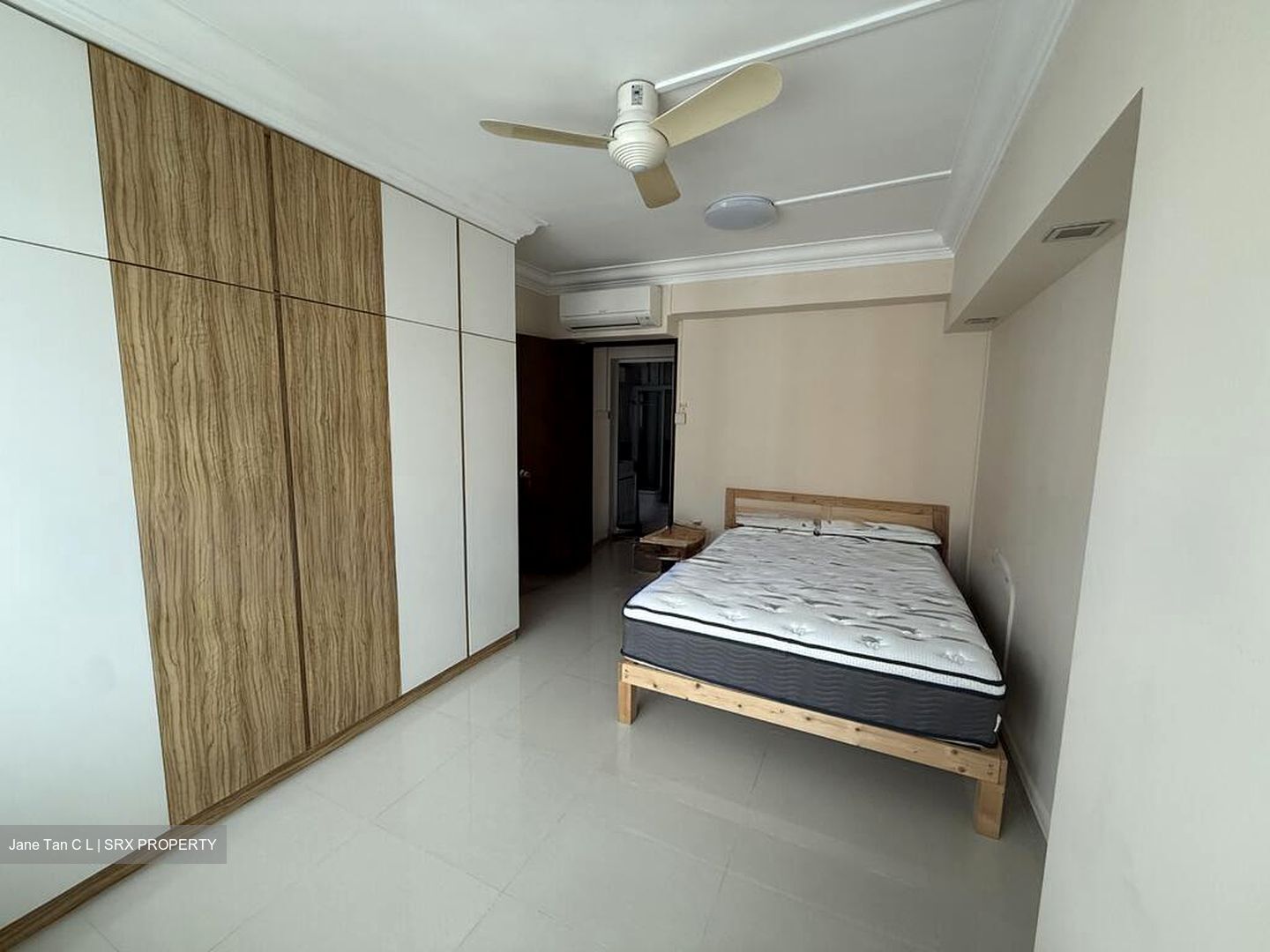 Blk 285C Toh Guan Road (Jurong East), HDB Executive #627111851